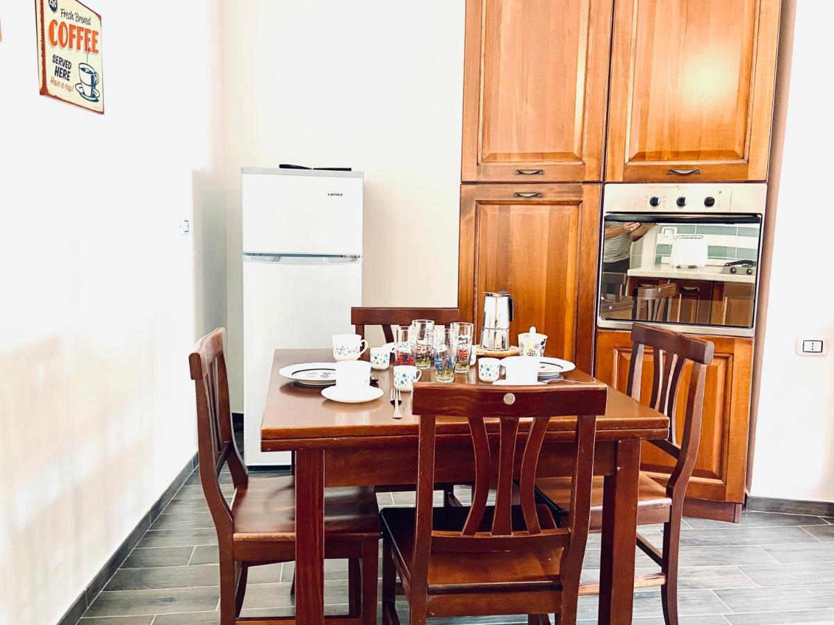 Casa Di Ale & Frank Appartement Salerno Buitenkant foto